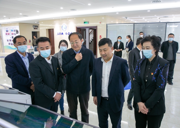 新疆生产建设兵团到济南市行政审批服务局考察调研